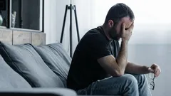 Many People Do This All the Time: 8 Habits That Make People Unhappy