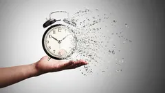 December Arrived Suddenly Again: Why Does It Feel Like Time Is Flying By Faster?