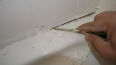 Silicone seams will be snow-white in 30 minutes: a quick whitening method