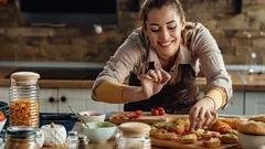 What to Give Someone Who Loves to Cook: Air Fryer, Multicooker, or Blender?